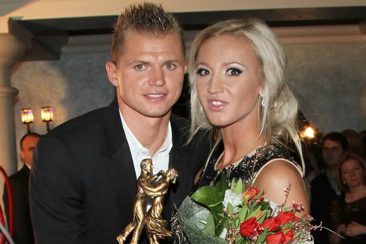 «Я всегда хотел семью и детей»: как Дмитрий Тарасов после 30 лет стал отцом четверых малышей с «Вице-Мисс России»