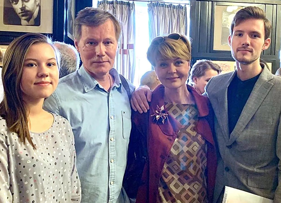 Андрей и Таисия Гордины с родителями, продолжающие семейную династию.