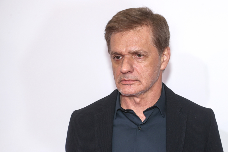 Поздний триумф в 42 и «непростой» характер: Константин Лавроненко о жене, старшей на 8 лет