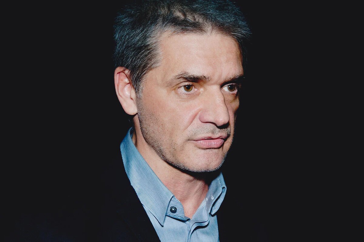 Поздний триумф в 42 и «непростой» характер: Константин Лавроненко о жене, старшей на 8 лет