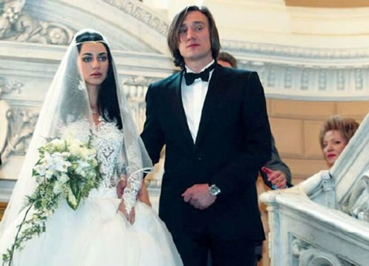 Сергей Матвиенко и его первая жена — певица Зара