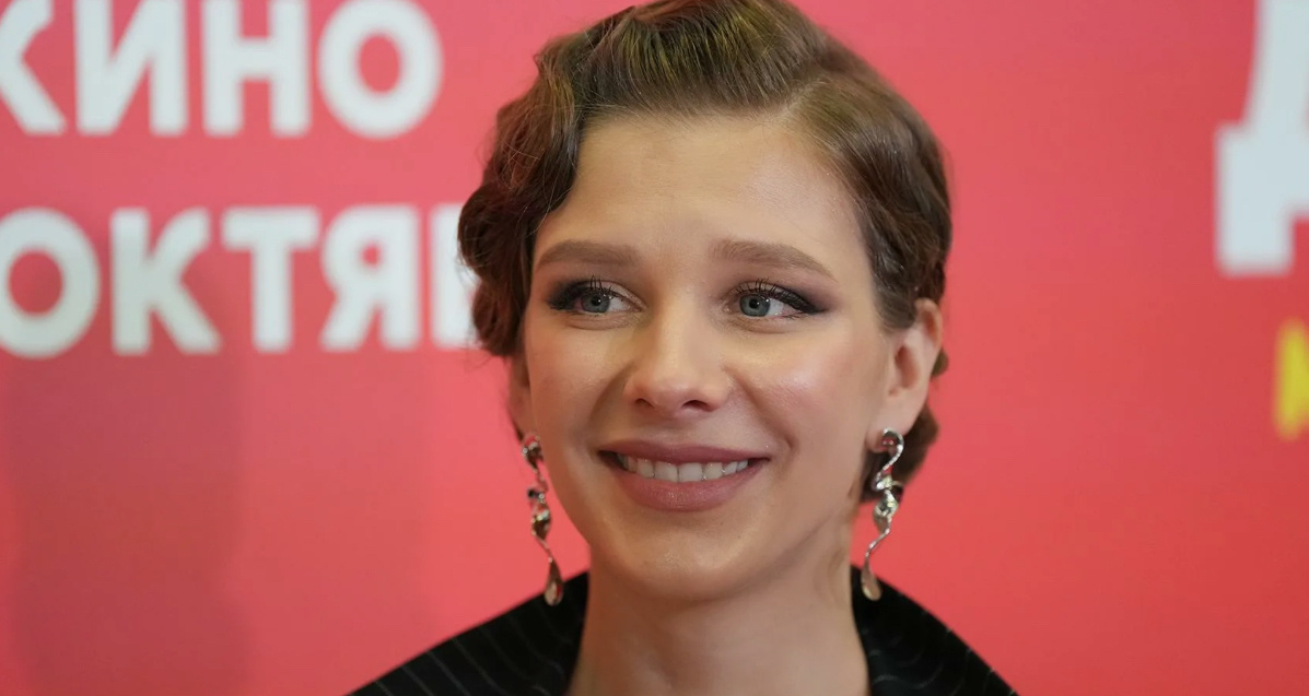 Объятия Лёвы и Лии: Елизавета Арзамасова показала трогательные кадры из жизни своих детей