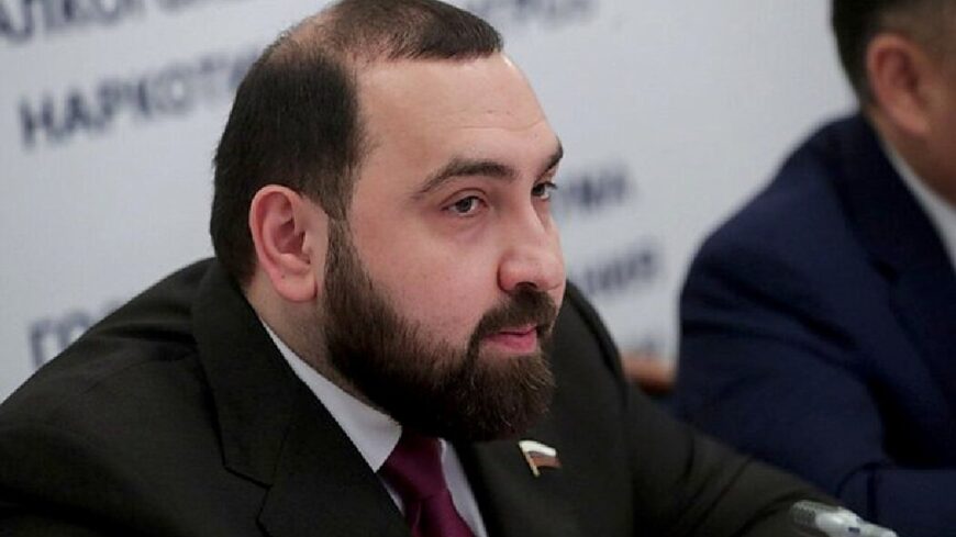 С 1 июня вейпы продают только в магазинах: что важно знать родителям