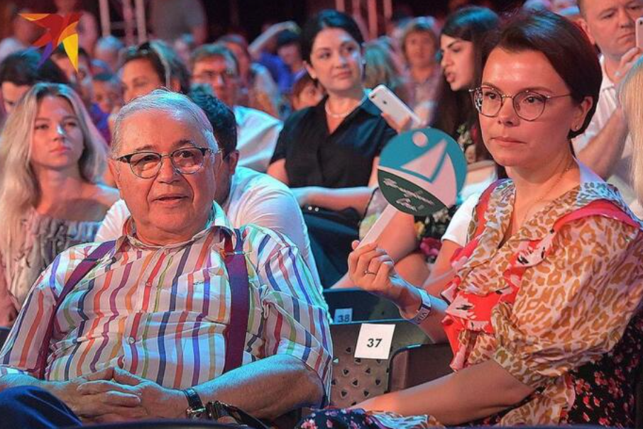 Семья Евгения Петросяна: двое детей, круиз и жизнь по своим правилам