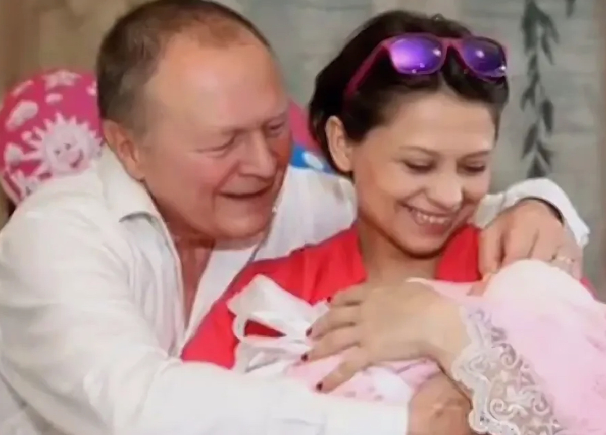 Позднее счастье Бориса Галкина: как растёт дочь Анна, родившаяся в 69 лет
