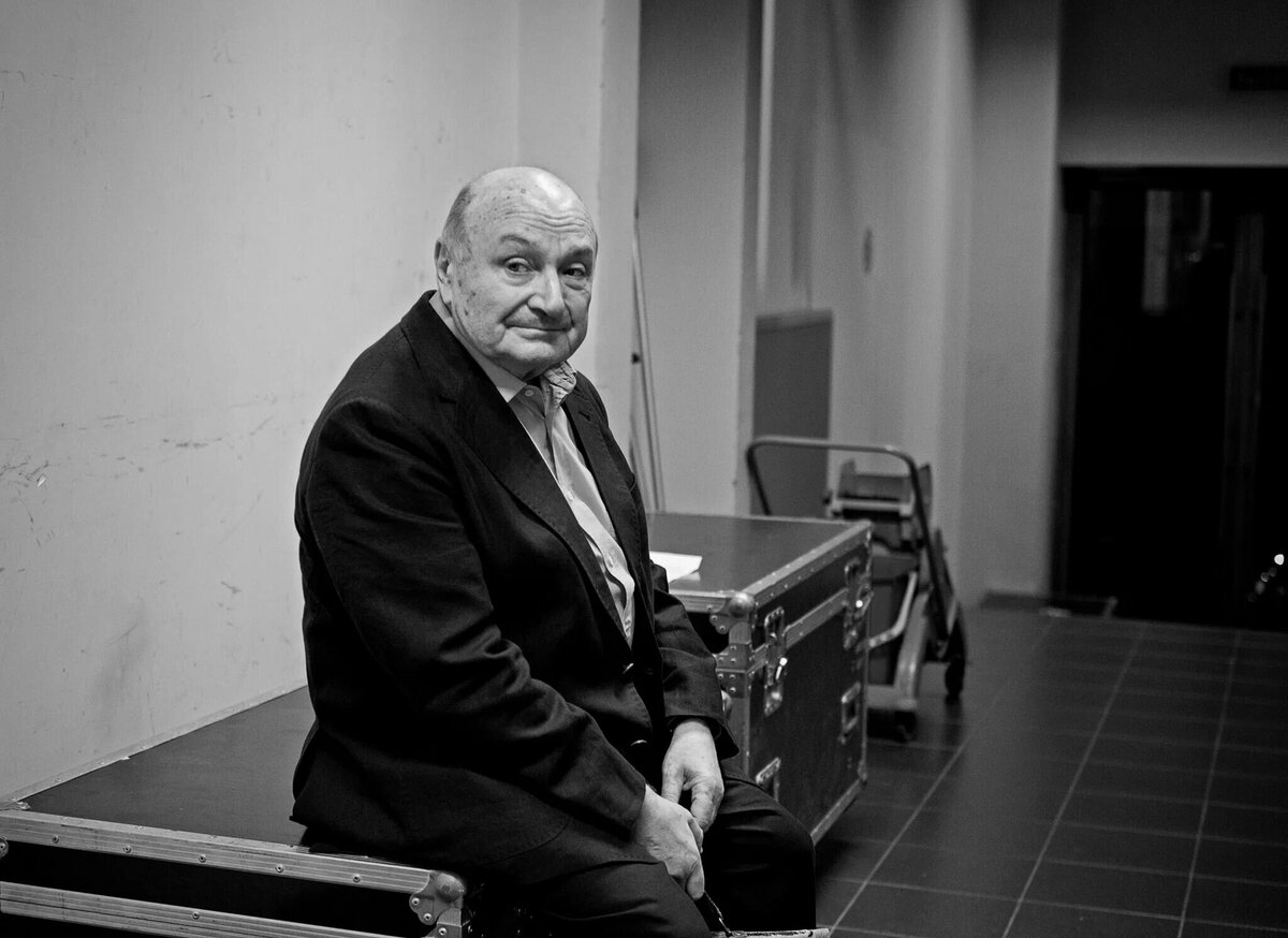 За кулисами всенародной славы: почему семейная жизнь Михаила Жванецкого была далека от идеала