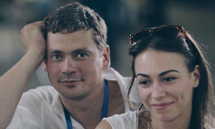 Четверо детей и три брака: как актер Александр Пашков совмещает карьеру и отцовство