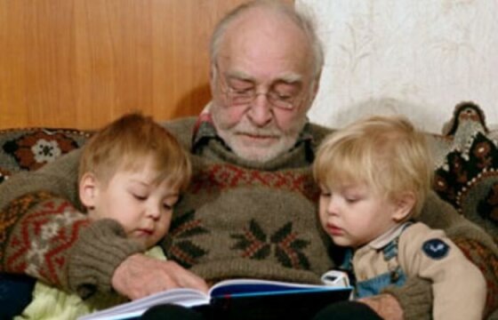 Два разных пути одной семьи: какими выросли внуки-близнецы Вячеслава Тихонова