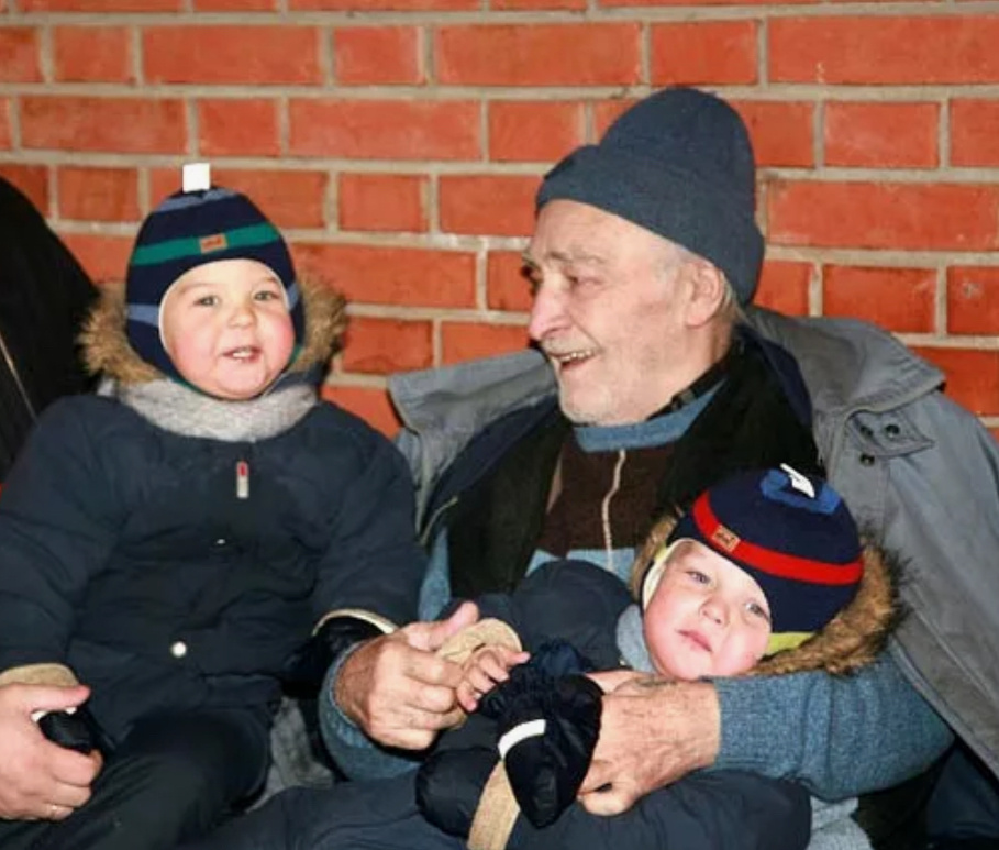 Внуки Вячеслава Тихонова 20 лет спустя: как близнецы унаследовали характер деда и нашли свой путь