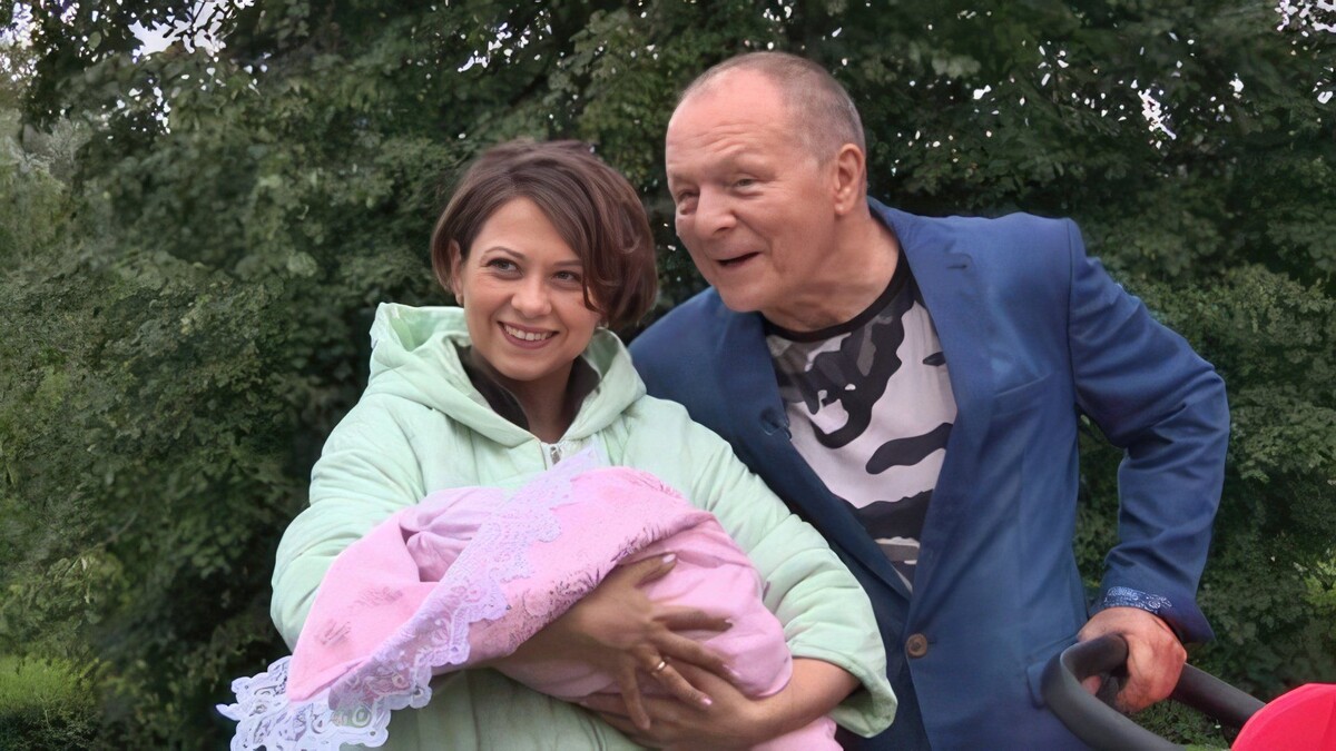 Позднее отцовство: как растёт дочь Бориса Галкина, родившаяся, когда ему было 69