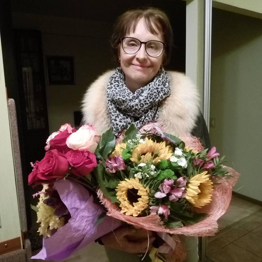 Тридцать лет брака, две дочери и победа над болезнью: семейный путь Светланы Рожковой