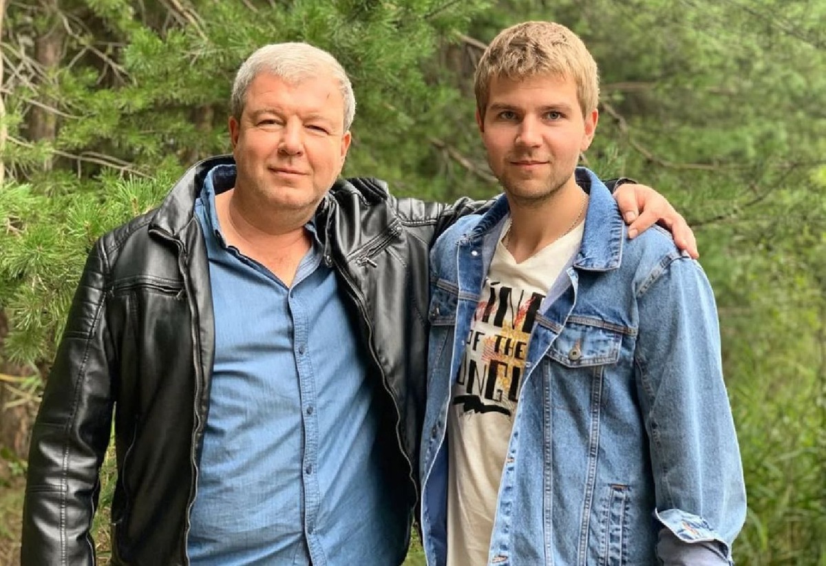 Александр Робак со старшим сыном Арсением, который тоже выбрал актерскую профессию