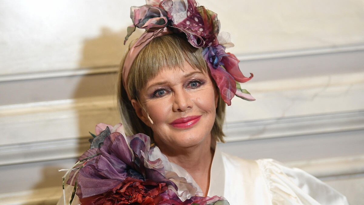 Елена Проклова