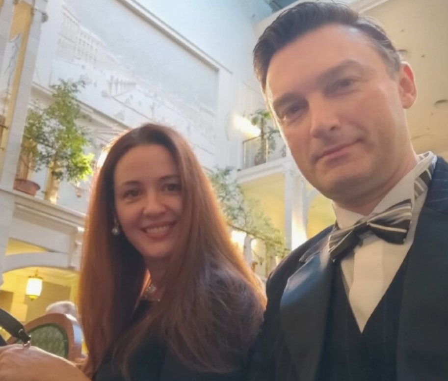 Александр Арсентьев и его супруга Анна Гарнова