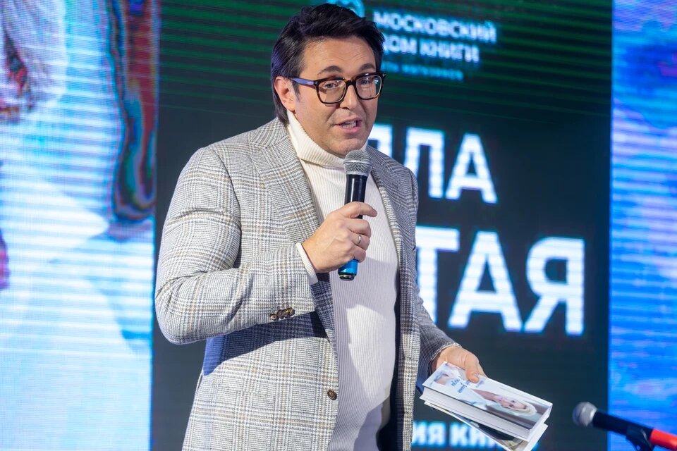Почему Андрей Малахов и Наталья Шкулёва восемь лет оберегают единственного сына от публичности