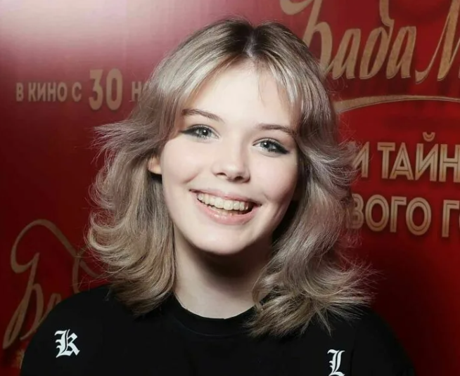 Как выглядят и чем занимаются дети звезд фильма «Самая обаятельная и привлекательная»