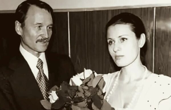 Толкунова пела для всей страны, а сын называл её песни «колхозной самодеятельностью»