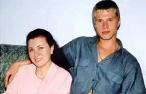 Толкунова пела для всей страны, а сын называл её песни «колхозной самодеятельностью»