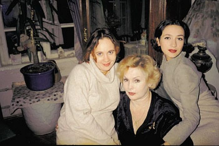 Микаэла Дроздовская погибла в 41 год — её дочерей взяли к себе подруги матери