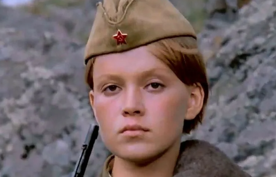 Скрывал, что он сын Пореченкова, а Софье Ардовой имя отца открыли в 11 лет: 7 актёров из актёрских семей